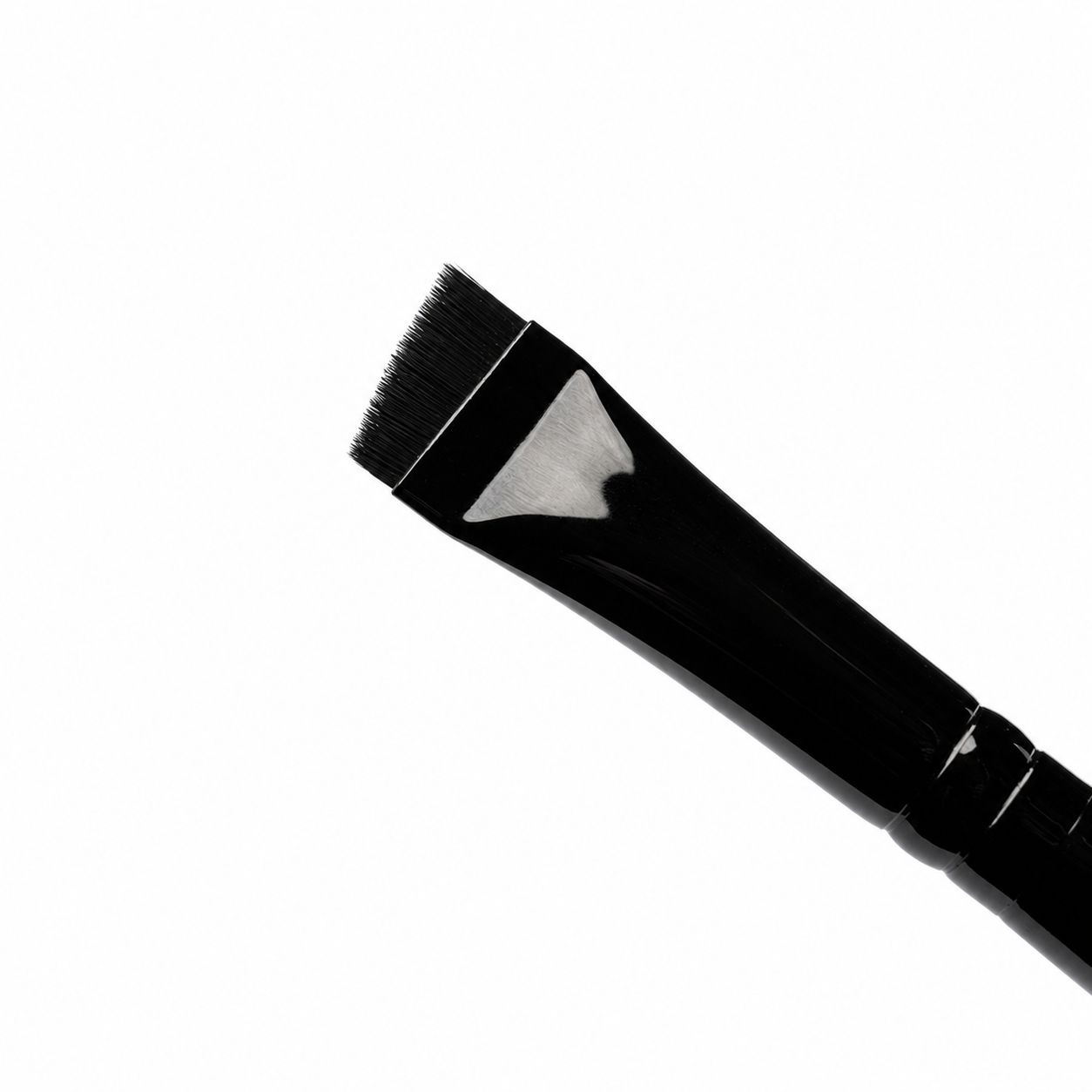 Angled Brow Brush - by Vita Vivien Cosmetics